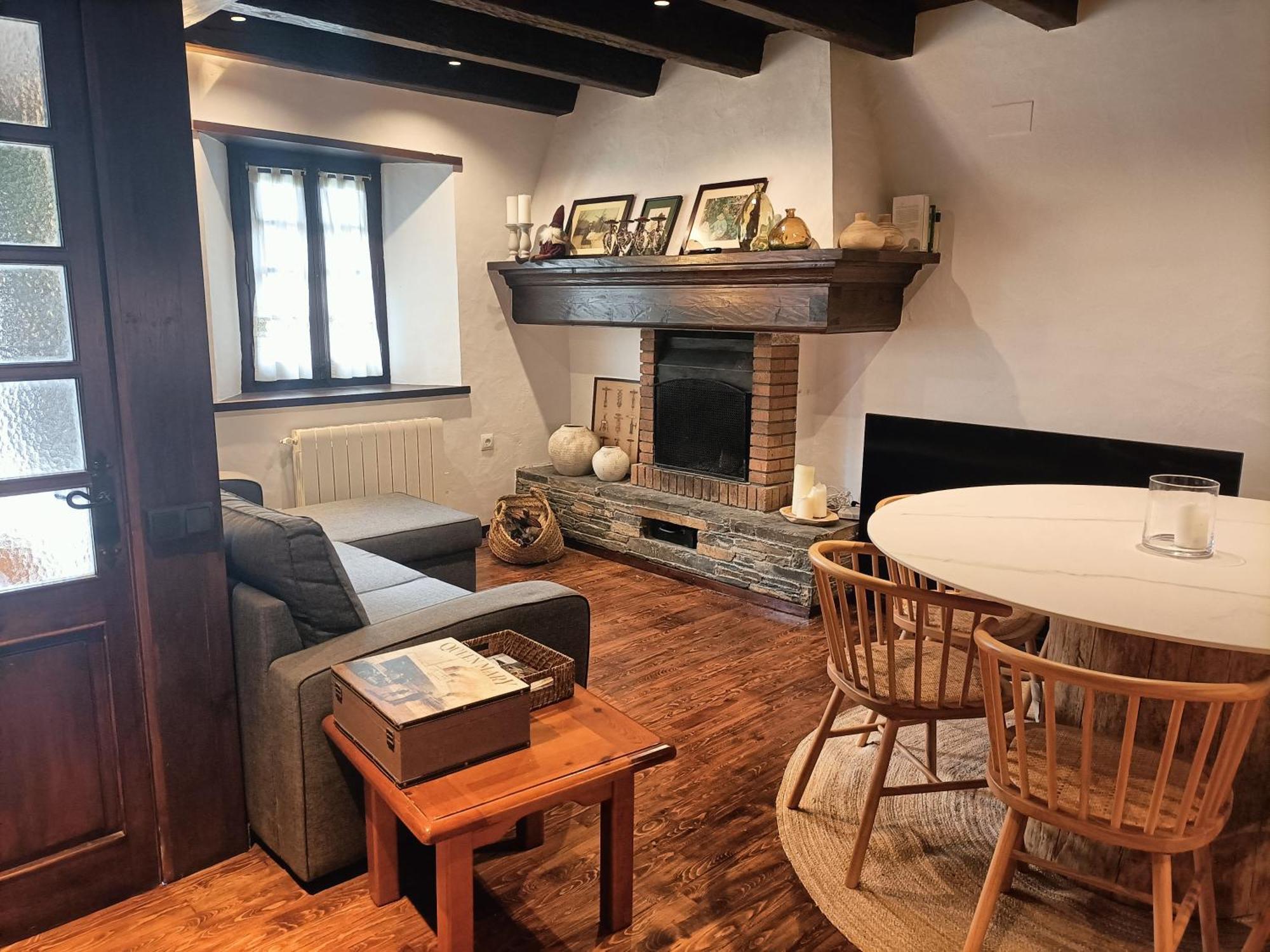 Baqueira 1500 Pie De Pistas Apartamento Cuilas Naut Aran Ngoại thất bức ảnh